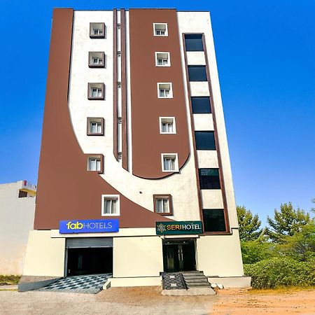 Fabhotel Seri - Nr Kims Hospital, Gachibowli Haidarábád Kültér fotó