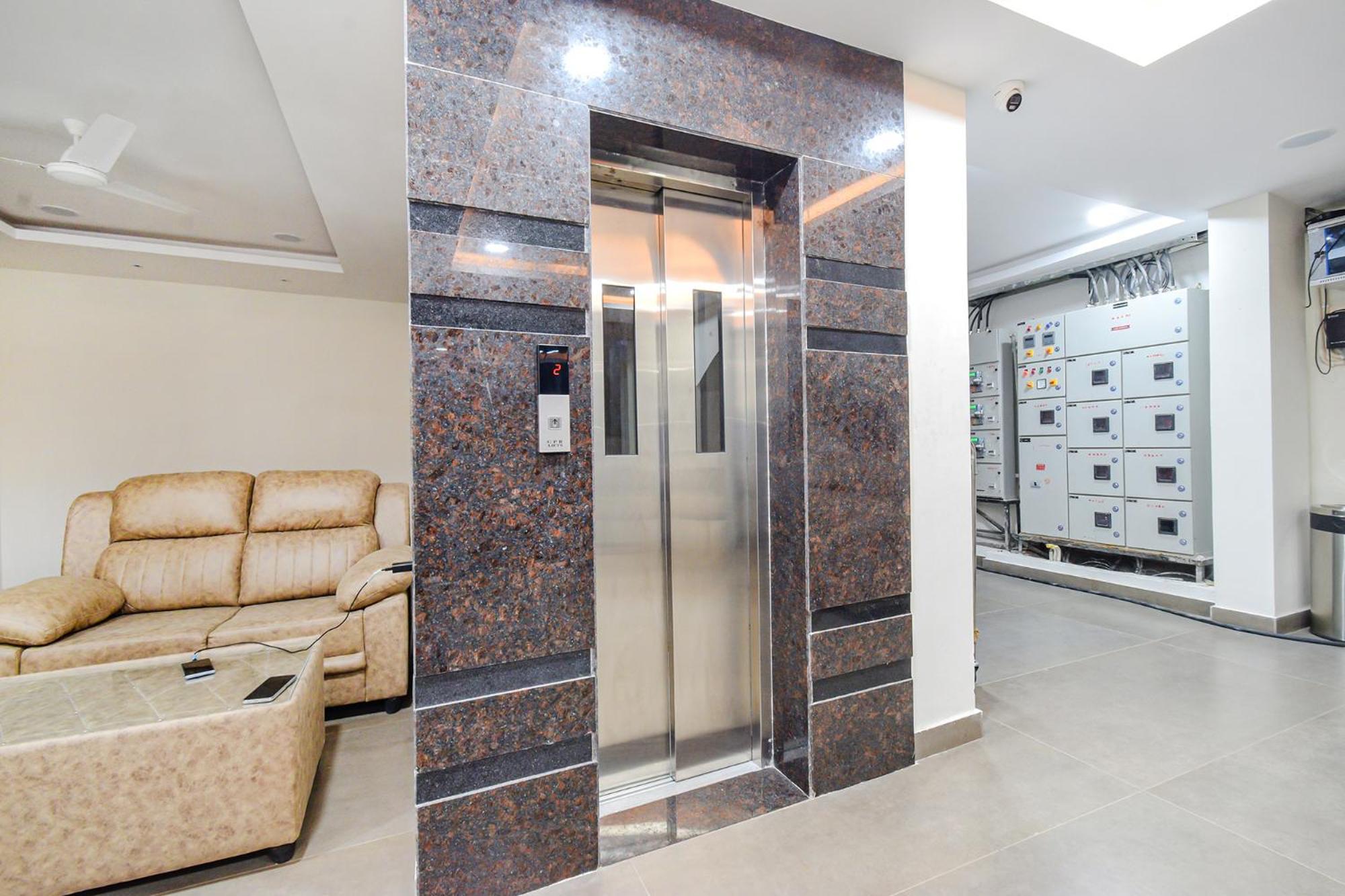 Fabhotel Seri - Nr Kims Hospital, Gachibowli Haidarábád Kültér fotó