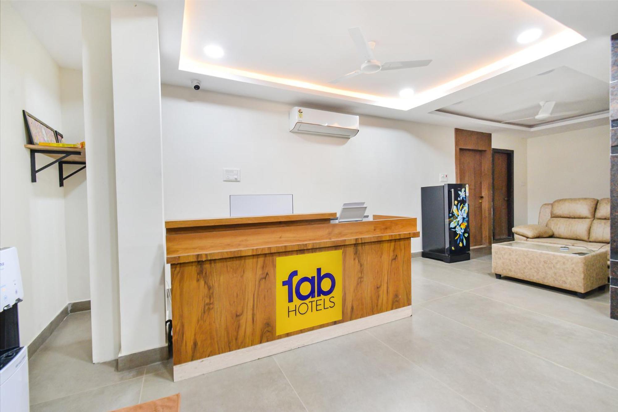 Fabhotel Seri - Nr Kims Hospital, Gachibowli Haidarábád Kültér fotó
